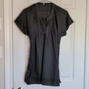 🌷NWOT, SM Moroccan Embroidered Black Top/mini dress